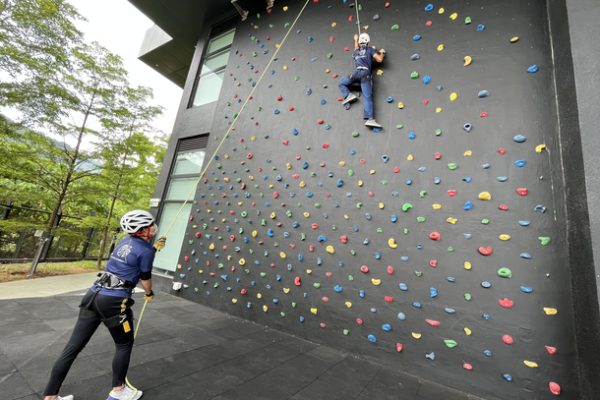 sports climbing